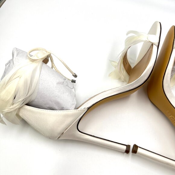 Nina Womens 6 Ivory White Satin Feather Embellished Heels Dress Sandals Shoes - Picture 8 of 14